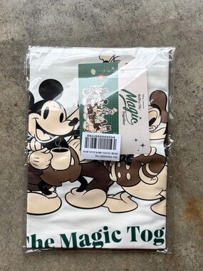 Starbucks Korea Disney Fabric Poster White Mickey Mouse Limited Edition Tapestry